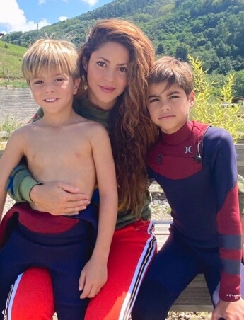 William's daughter and his grandsons.